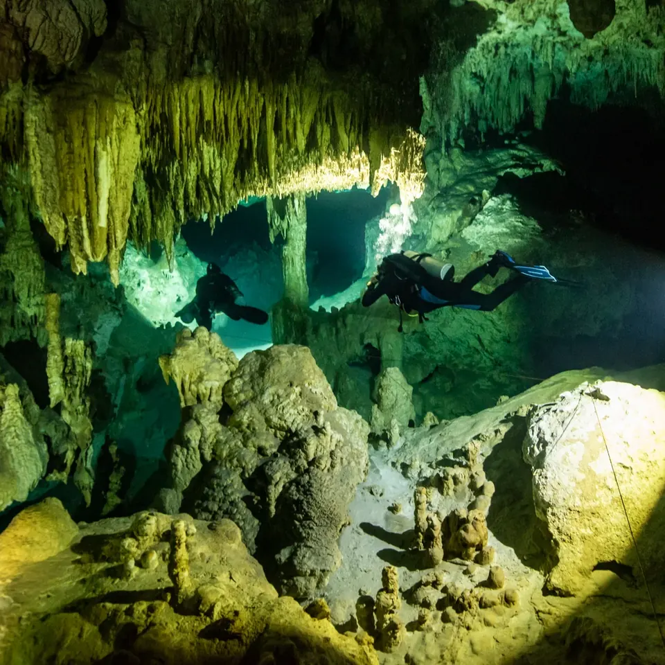 Scuba diving at Tulum