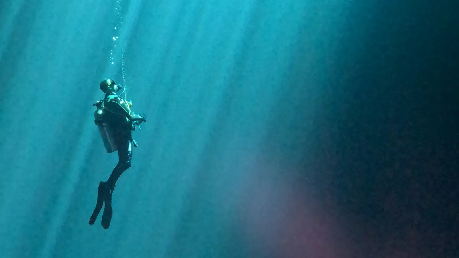 Beam of light inside Cenote Maravilla